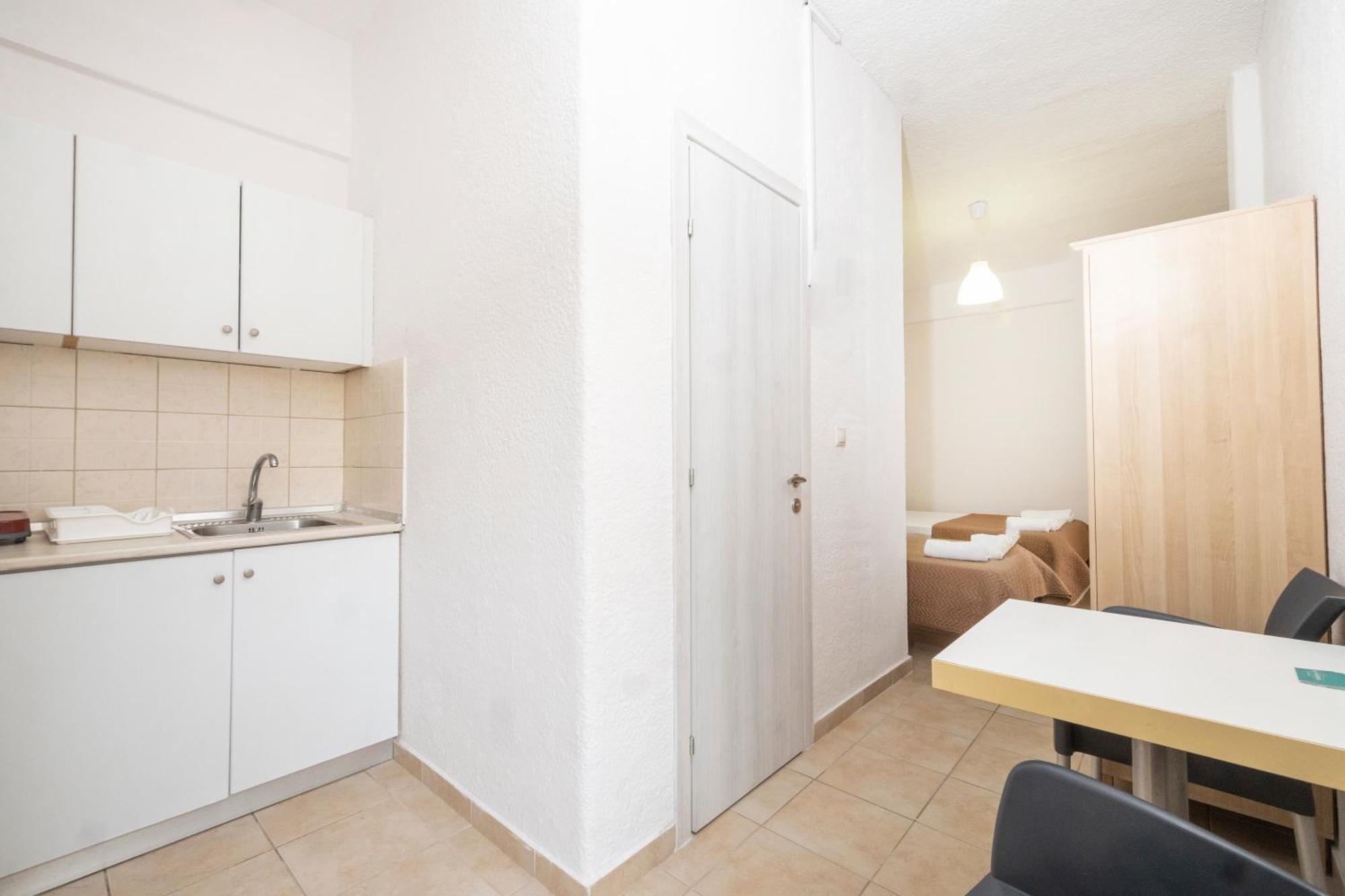 Alexandra Studios Kallithea  Rum bild